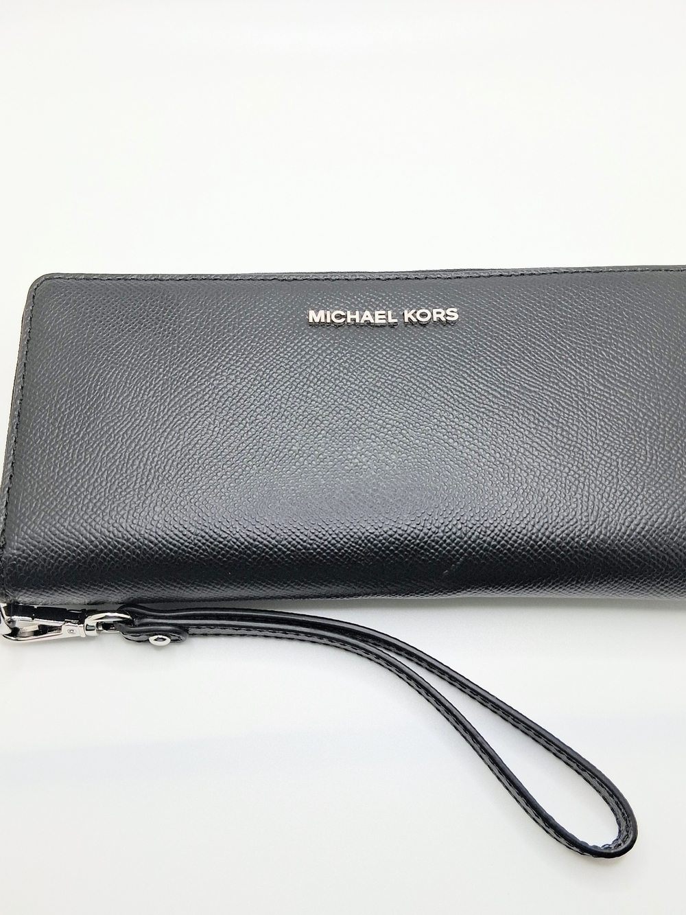 Michael Kors Black Pebbled Leather Jet Set Continental Wallet Wristlet NWOT